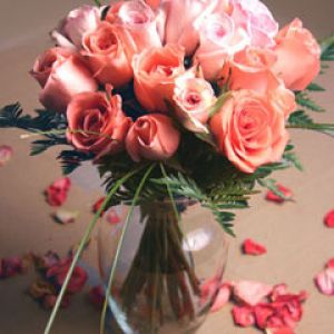 Assorted Pink Roses 
