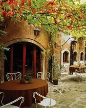 Dining Alfresco - Venice - Italy