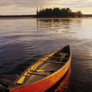 Canoe-on-Nutimik-Lake,-Whiteshell-Provincial-Park,