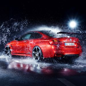 BMW M4 vörös