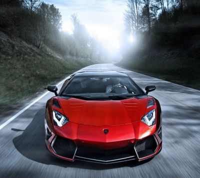 Piros Lamborghini
